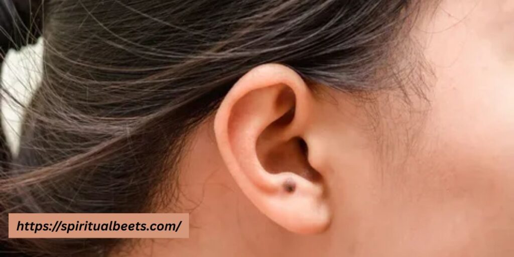right ear is itchy